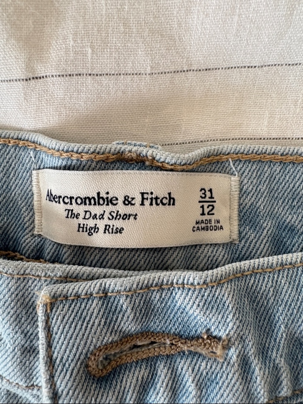 NWT Abercrombie High Rise Dad Short 31/12 - Picture 3 of 4
